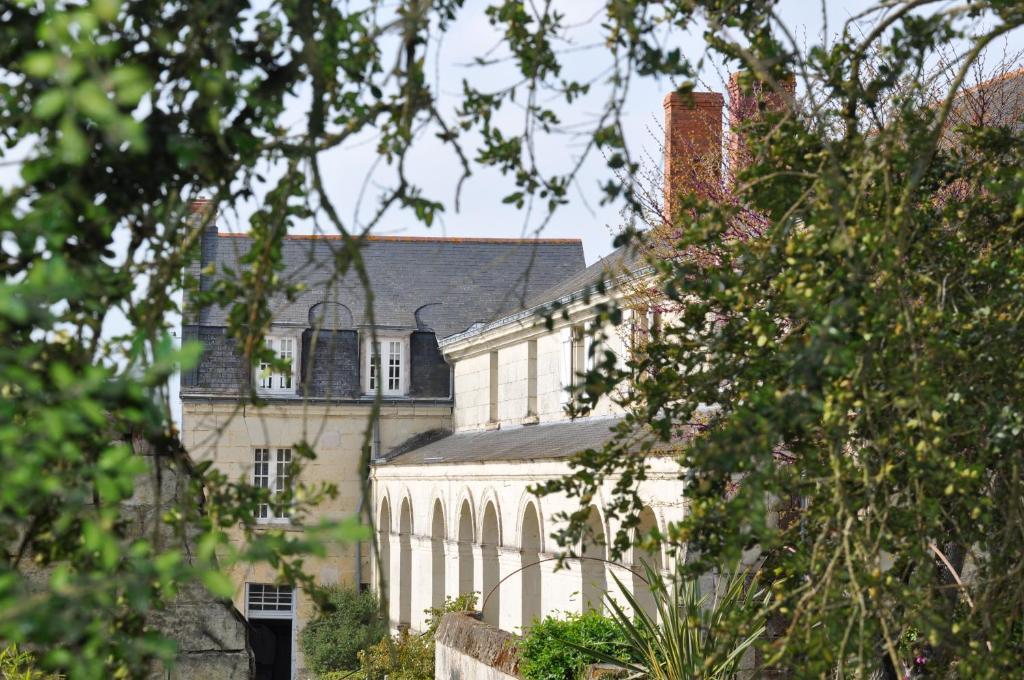 Bed and Breakfast Manoir De Boisairault Le Coudray-Macouard Экстерьер фото