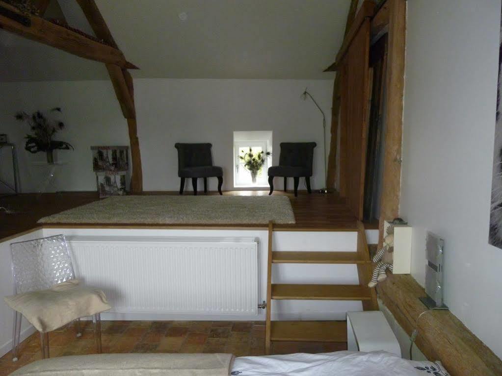 Bed and Breakfast Manoir De Boisairault Le Coudray-Macouard Экстерьер фото